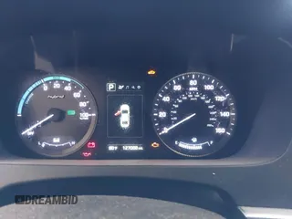 2016 Hyundai Sonata Hybrid SE with VIN KMHE24L15GA009241, listed as a IAAI auction lot 42083395 with 127,068 mi miles. Bid and sale history available at carsss.com. Image 7.