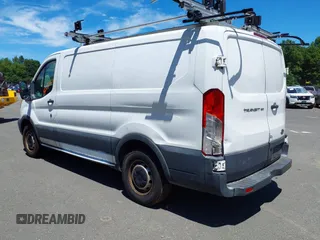 2017 Ford Transit z VIN 1FTYE1ZM4HKA28769, wystawiony jako IAAI lot #42692562 z przebiegiem 240 533 mil mil oraz . Historia ofert i sprzedaży dostępna na DreamBid. Obrazek 3.