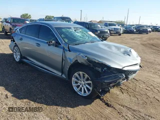 2023 Cadillac CT5 Luxury z VIN 1G6DM5RKXP0153165, wystawiony jako IAAI lot #41639801 z przebiegiem 22 952 mil mil oraz . Historia ofert i sprzedaży dostępna na DreamBid. Obrazek 1.