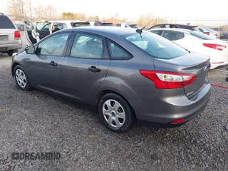 2013 Ford Focus S with VIN 1FADP3E20DL156901, listed as a IAAI auction lot 41784334 with 190,821 mi miles. Bid and sale history available at carsss.com. Image 3.