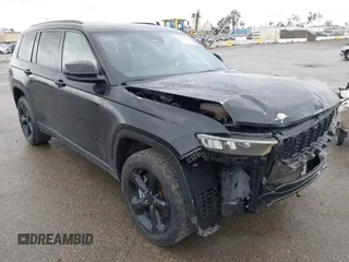 2021 Jeep Grand Cherokee Altitude z VIN 1C4RJKAG1M8138116, wystawiony jako IAAI lot #41816212 z przebiegiem 62 796 mil mil oraz . Historia ofert i sprzedaży dostępna na DreamBid. Obrazek 1.