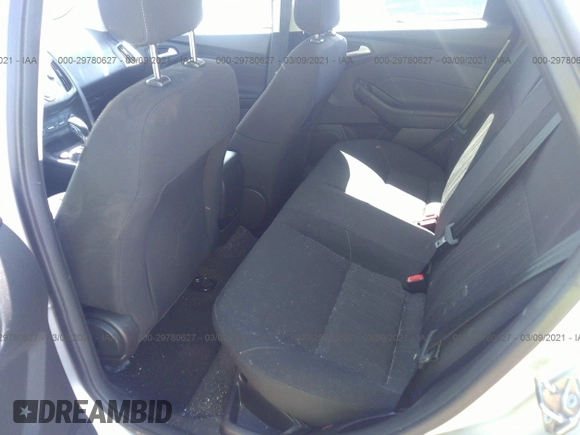 2018 Ford Focus SE with VIN 1FADP3F24JL262195, listed as a IAAI auction lot 41695259 with 44,775 mi miles. Bid and sale history available at carsss.com. Image 8.