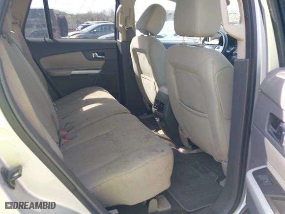 2013 Ford Edge SE with VIN 2FMDK3GC0DBE24484, listed as a IAAI auction lot 41960813 with 227,044 mi miles. Bid and sale history available at carsss.com. Image 8.