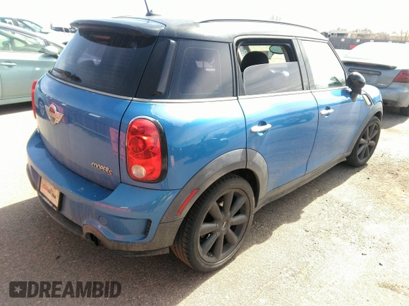 2011 MINI Countryman S z VIN WMWZC3C58BWL78359, wystawiony jako IAAI lot #41867314 z przebiegiem 122 196 mil mil oraz . Historia ofert i sprzedaży dostępna na DreamBid. Obrazek 4.