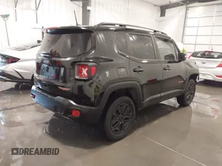 2018 Jeep Renegade Trailhawk z VIN ZACCJBCB7JPH91187, wystawiony jako IAAI lot #41984322 z przebiegiem 72 881 mil mil oraz . Historia ofert i sprzedaży dostępna na DreamBid. Obrazek 4.