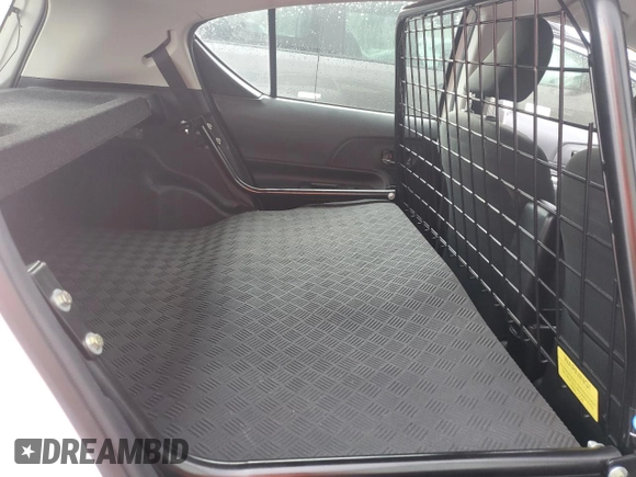 2018 Toyota Prius One with VIN JTDKDTB31J1615383, listed as a Copart auction lot 53670125 with 43,042 mi miles and Clean Title. Bid and sale history available at DreamBid. Image 10.