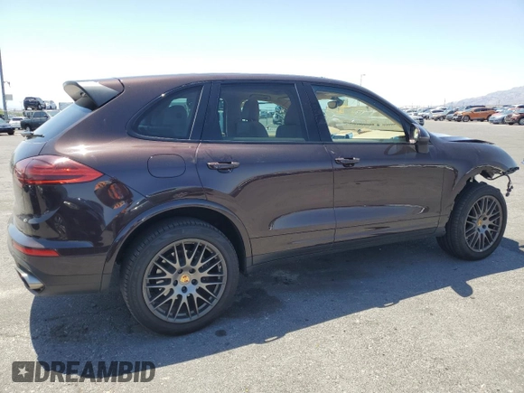 2017 Porsche Cayenne z VIN WP1AA2A27HKA82787, wystawiony jako Copart lot #57908165 z przebiegiem 47 031 mil mil oraz Szkoda całkowita • Salvage title. Historia ofert i sprzedaży dostępna na DreamBid. Obrazek 3.