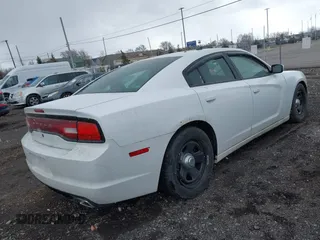 2012 Dodge Charger Police with VIN 2C3CDXAT6CH226843, listed as a IAAI auction lot 41891015 with 164,969 mi miles. Bid and sale history available at carsss.com. Image 4.