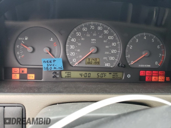 2000 Volvo V70 with VIN YV1LZ56DXY2657666, listed as a Copart auction lot 86204324 with 180,199 mi miles and Salvage title. Bid and sale history available at DreamBid. Image 9.