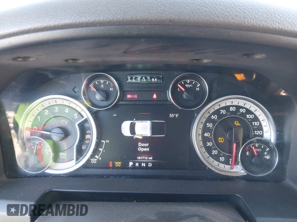 2018 Ram 2500 Big Horn with VIN 3C6UR5DL2JG217613, listed as a IAAI auction lot 41787606 with 101,712 mi miles. Bid and sale history available at carsss.com. Image 7.
