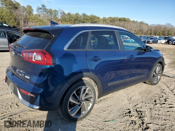 2018 Kia Niro Touring with VIN KNDCE3LC8J5164820, listed as a Copart auction lot 46620555 with 140,511 mi miles and Salvage Title. Bid and sale history available at carsss.com. Image 3.