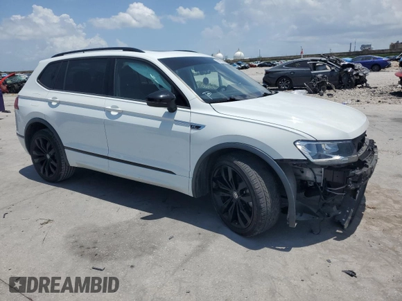 2021 Volkswagen Tiguan SE z VIN 3VV3B7AX0MM137813, wystawiony jako Copart lot #59797985 z przebiegiem 48 958 mil mil oraz Szkoda całkowita • Salvage title. Historia ofert i sprzedaży dostępna na DreamBid. Obrazek 4.