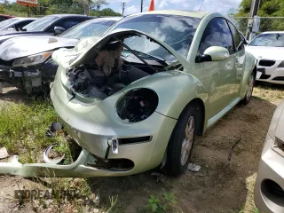 2007 Volkswagen Beetle z VIN 3VWRG31CX7M513905, wystawiony jako Copart lot #53834655 z przebiegiem Nie podano mil oraz Szkoda całkowita • Salvage title. Historia ofert i sprzedaży dostępna na DreamBid. Obrazek 1.