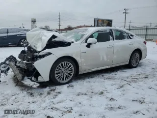 2020 Toyota Avalon Hybrid Limited with VIN 4T1D21FB4LU017838, listed as a Copart auction lot 42004405 with 98,319 mi miles and Salvage Title. Bid and sale history available at carsss.com. Image 1.