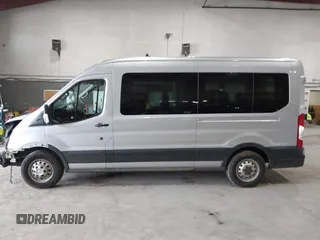 2021 Ford Transit Passenger XL с VIN 1FBAX9CG9MKA15625, выставлен на аукционе IAAI как лот 42491429 с пробегом 99 401 миль миль и . История ставок и продаж доступна на DreamBid. Изображение 15.