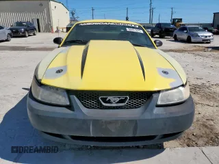2001 Ford Mustang GT Deluxe z VIN 1FAFP42X21F261058, wystawiony jako Copart lot #56401025 z przebiegiem 248 215 mil mil oraz Szkoda całkowita • Salvage title. Historia ofert i sprzedaży dostępna na DreamBid. Obrazek 5.