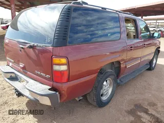 2000 Chevrolet Suburban LT with VIN 3GNFK16T6YG197248, listed as a IAAI auction lot 41624697 with 205,651 mi miles. Bid and sale history available at carsss.com. Image 4.