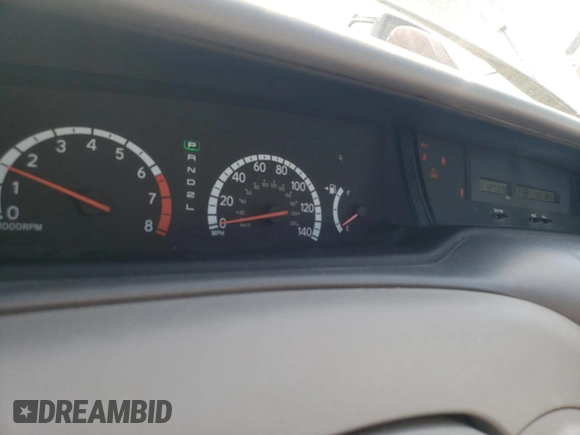 2001 Toyota Avalon XL z VIN 4T1BF28B51U184110, wystawiony jako Copart lot #52398285 z przebiegiem 127 179 mil mil oraz Szkoda całkowita • Salvage title. Historia ofert i sprzedaży dostępna na DreamBid. Obrazek 9.