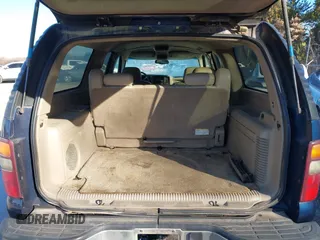 2002 Chevrolet Suburban LT z VIN 1GNEC16Z32J237983, wystawiony jako IAAI lot #41466060 z przebiegiem 260 343 mil mil oraz . Historia ofert i sprzedaży dostępna na DreamBid. Obrazek 8.