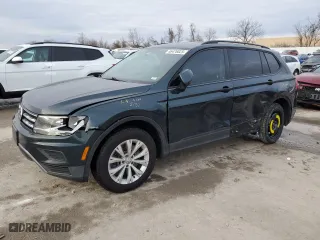 2019 Volkswagen Tiguan S with VIN 3VV1B7AX8KM050679, listed as a Copart auction lot 46476025 with 96,083 mi miles and Salvage Title. Bid and sale history available at carsss.com. Image 1.