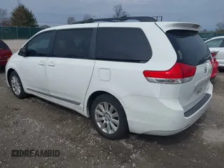 2011 Toyota Sienna XLE with VIN 5TDDK3DC3BS029395, listed as a IAAI auction lot 41715459 with 235,772 mi miles. Bid and sale history available at carsss.com. Image 3.