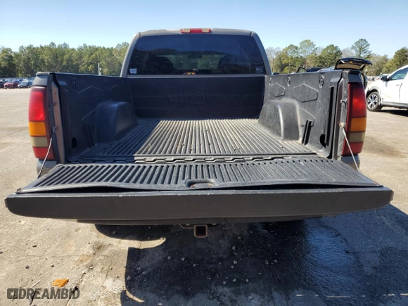 2000 Chevrolet Silverado 1500 LS with VIN 2GCEC19T8Y1377966, listed as a Copart auction lot 46485345 with 329,257 mi miles and Salvage Title. Bid and sale history available at carsss.com. Image 6.