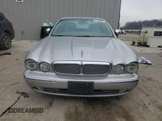 2004 Jaguar XJ with VIN SAJEA74C64SG08121, listed as a Copart auction lot 81736984 with 100,144 mi miles and Non Repairable. Bid and sale history available at DreamBid. Image 5.