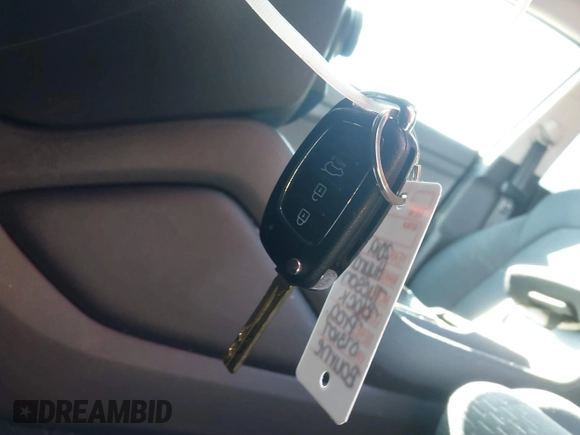 2019 Hyundai Tucson SE with VIN KM8J2CA46KU073107, listed as a IAAI auction lot 41648453 with 58,417 mi miles. Bid and sale history available at carsss.com. Image 11.