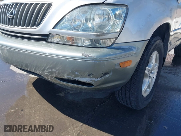 2000 Lexus RX 300 with VIN JT6HF10U9Y0113765, listed as a IAAI auction lot 41749762 with 231,271 mi miles and . Bid and sale history available at DreamBid. Image 6.