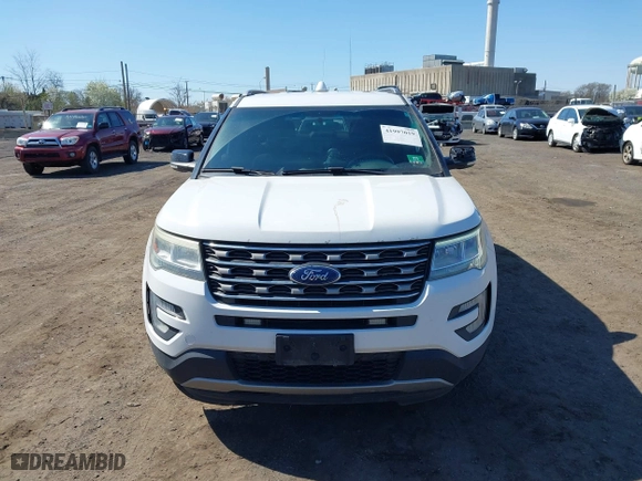2017 Ford Explorer XLT with VIN 1FM5K8DH3HGA53417, listed as a IAAI auction lot 41997019 with 155,139 mi miles. Bid and sale history available at carsss.com. Image 12.