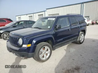 2013 Jeep Patriot Sport z VIN 1C4NJPBB8DD213433, wystawiony jako Copart lot #49058405 z przebiegiem 216 012 mil mil oraz Czysty tytuł • Clean title. Historia ofert i sprzedaży dostępna na DreamBid. Obrazek 1.