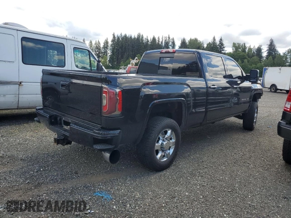 2015 GMC Sierra 2500HD Denali z VIN 1GT120E82FF160626, wystawiony jako Copart lot #57807735 z przebiegiem 193 495 mil mil oraz Szkoda całkowita • Salvage title. Historia ofert i sprzedaży dostępna na DreamBid. Obrazek 3.