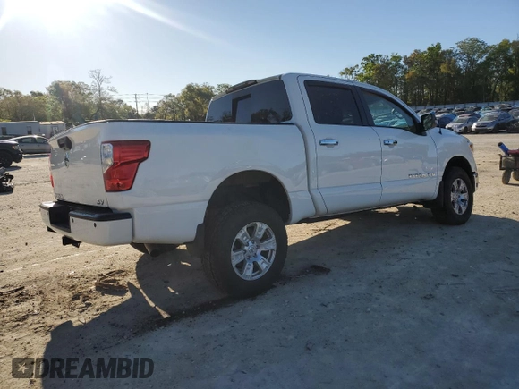 2018 Nissan Titan SV with VIN 1N6AA1E6XJN537139, listed as a Copart auction lot 49924305 with 61,835 mi miles and Salvage Title. Bid and sale history available at carsss.com. Image 3.