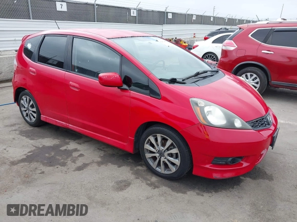 2013 Honda Fit Sport с VIN JHMGE8H50DC007175, выставлен на аукционе IAAI как лот 42474888 с пробегом 89 908 миль миль и . История ставок и продаж доступна на DreamBid. Изображение 1.