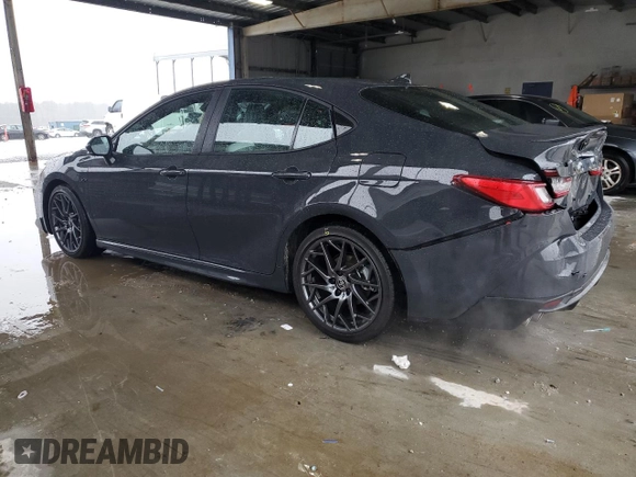 2025 Toyota Camry LE z VIN 4T1DAACK8SU059483, wystawiony jako Copart lot #44968055 z przebiegiem 19 771 mil mil oraz Nie do naprawy • Non repairable. Historia ofert i sprzedaży dostępna na DreamBid. Obrazek 2.