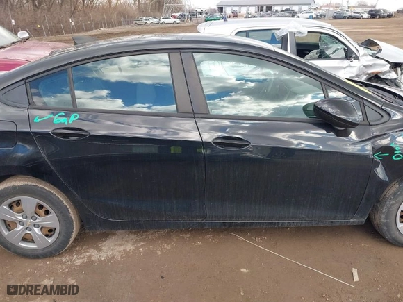 2018 Chevrolet Cruze LS with VIN 1G1BC5SM5J7184351, listed as a IAAI auction lot 41672109 with 117,143 mi miles. Bid and sale history available at carsss.com. Image 13.