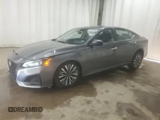 2025 Nissan Altima SV z VIN 1N4BL4DV0SN302431, wystawiony jako Copart lot #59400875 z przebiegiem 13 478 mil mil oraz Szkoda całkowita • Salvage title. Historia ofert i sprzedaży dostępna na DreamBid. Obrazek 1.