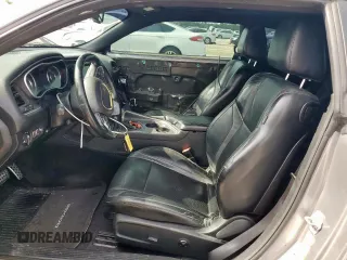 2016 Dodge Challenger SXT z VIN 2C3CDZAG1GH137976, wystawiony jako Copart lot #58702105 z przebiegiem 244 470 mil mil oraz Szkoda całkowita • Salvage title. Historia ofert i sprzedaży dostępna na DreamBid. Obrazek 7.