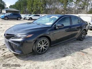 2024 Toyota Camry SE with VIN 4T1G11AK1RU240578, listed as a Copart auction lot 47613905 with 66,061 mi miles and Salvage Title. Bid and sale history available at carsss.com. Image 1.