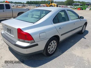 2004 Volvo S60 с VIN YV1RS61T442343704, выставлен на аукционе IAAI как лот 42318811 с пробегом 173 475 миль миль и . История ставок и продаж доступна на DreamBid. Изображение 4.