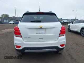2021 Chevrolet Trax LT with VIN KL7CJPSB2MB358581, listed as a IAAI auction lot 42243675 with 32,517 mi miles and . Bid and sale history available at DreamBid. Image 16.