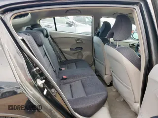 2010 Honda Insight EX z VIN JHMZE2H72AS038002, wystawiony jako Copart lot #58484365 z przebiegiem 178 670 mil mil oraz Szkoda całkowita • Salvage title. Historia ofert i sprzedaży dostępna na DreamBid. Obrazek 10.