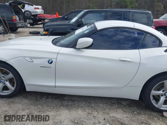 2013 BMW Z4 sDrive28i with VIN WBALL5C5XDJ104436, listed as a IAAI auction lot 41742648 with 112,309 mi miles and . Bid and sale history available at DreamBid. Image 14.