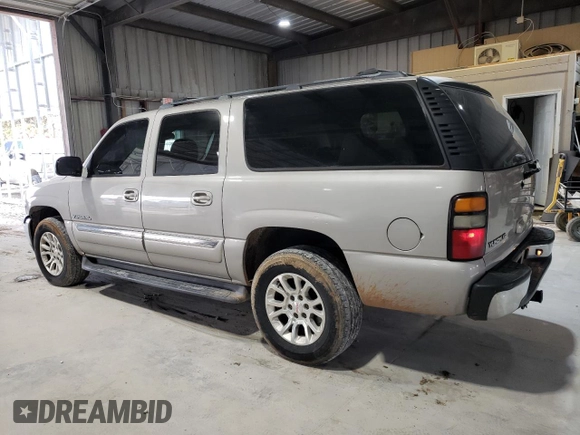2005 GMC Yukon XL SLT with VIN 1GKEC16Z15J259742, listed as a Copart auction lot 79025564 with 261,820 mi miles and Salvage Title. Bid and sale history available at carsss.com. Image 2.