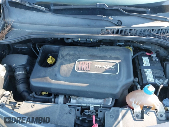 2014 FIAT 500L Trekking with VIN ZFBCFADHXEZ018139, listed as a IAAI auction lot 41224953 with 175,727 mi miles and . Bid and sale history available at DreamBid. Image 10.