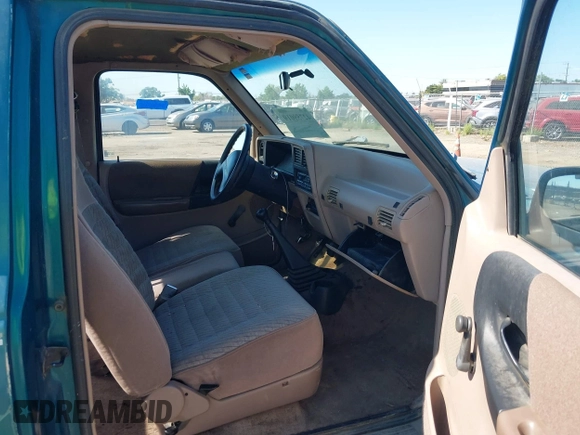 1994 Ford Ranger Splash with VIN 1FTCR14X8RPC53653, listed as a IAAI auction lot 42759019 with 15,187 mi miles and . Bid and sale history available at DreamBid. Image 5.