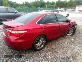 2017 Toyota Camry XLE z VIN 4T1BF1FK9HU699893, wystawiony jako IAAI lot #33158588 z przebiegiem 139 476 mil mil oraz . Historia ofert i sprzedaży dostępna na DreamBid. Obrazek 4.