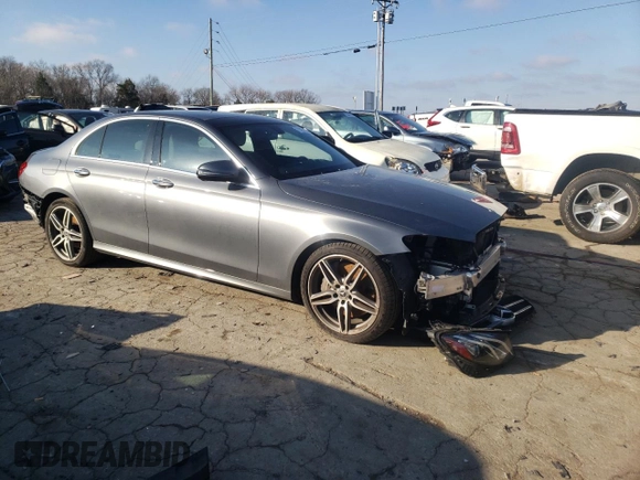 2018 Mercedes-Benz E-Class E 300 with VIN WDDZF4JB1JA358433, listed as a Copart auction lot 71467222 with 60,742 mi miles. Bid and sale history available at carsss.com. Image 4.