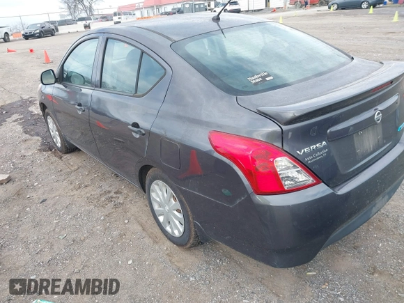 2015 Nissan Versa S Plus with VIN 3N1CN7AP5FL946211, listed as a IAAI auction lot 41858025 with 132,845 mi miles. Bid and sale history available at carsss.com. Image 3.