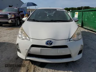 2014 Toyota Prius One with VIN JTDKDTB39E1570523, listed as a Copart auction lot 54186935 with 302,485 mi miles and Non Repairable. Bid and sale history available at DreamBid. Image 5.